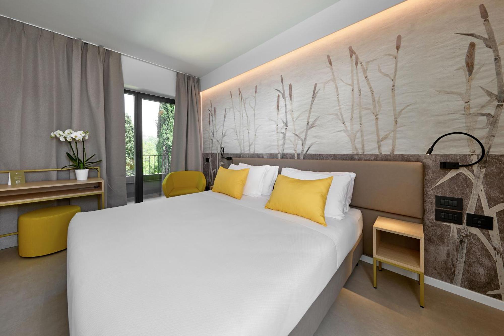 Hotel Royal Village Limone sul Garda Exterior foto